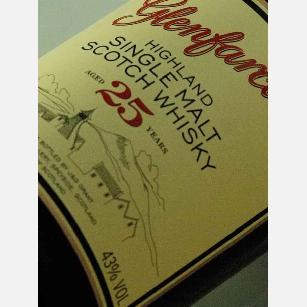 Glenfarclas 25 �r, Speyside Highland Malt Whisky 